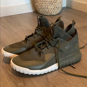 Adidas Tubular sz 12 Green